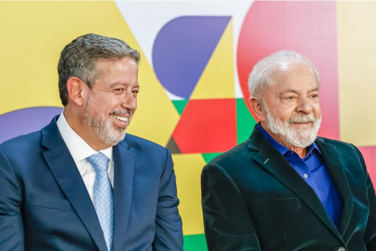 Lula anuncia o 38º ministério e oposição reage: “migalhas”