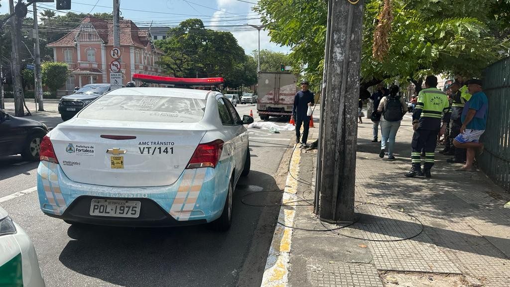Ônibus atropela e mata homem em situação de rua no Bairro Benfica, em Fortaleza