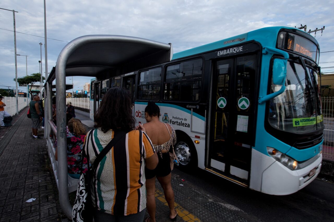 Nova linha de ônibus em Fortaleza vai atender os bairros Messejana e Papicu