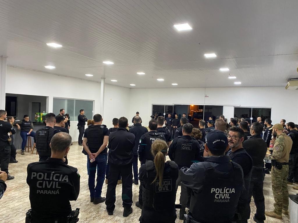 Operação mira grupo criminoso envolvido com tráfico de drogas no Paraná; seis pessoas foram presas