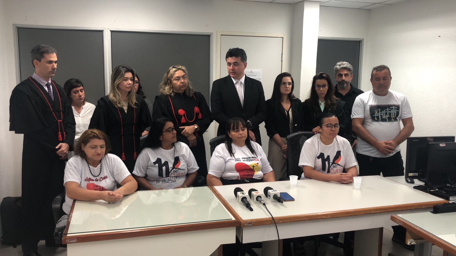 Famílias de vítimas da Chacina do Curió comentam decisão de absolver policiais réus: ‘A gente se sente injustiçada’